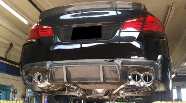 CD Carbon Heckdiffusor kompatibel mit BMW 5er F10 M Paket und M5 Mode – Bild 5